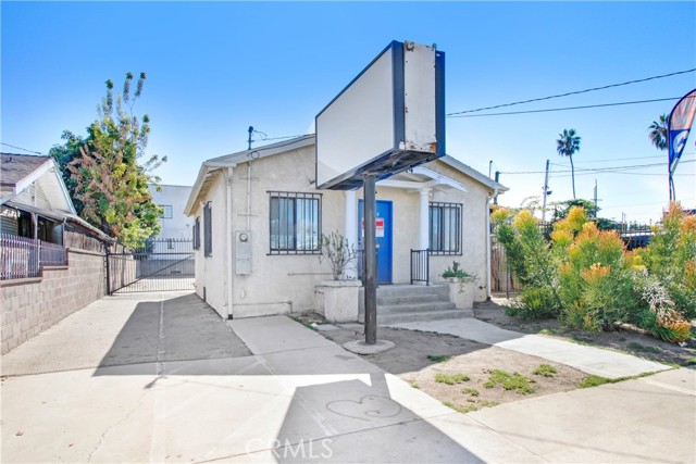 11214 Burbank Boulevard photo 3