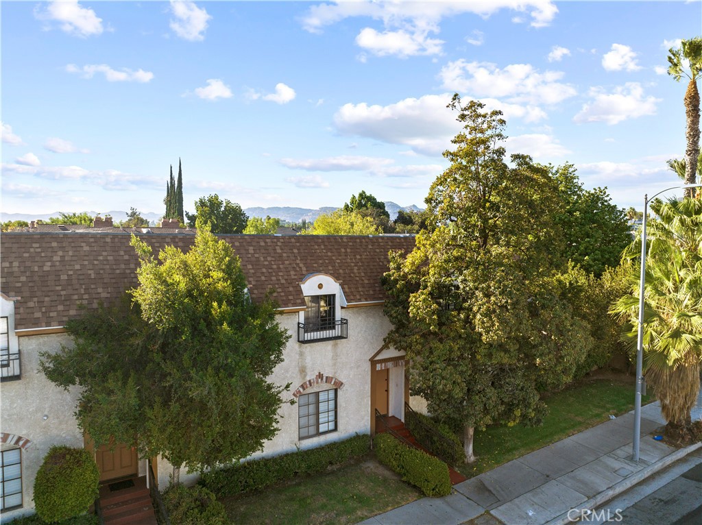 8441 De Soto Avenue, Canoga Park, CA 91304