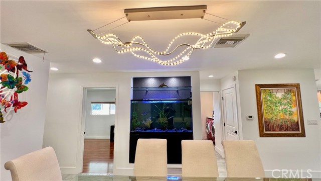 Detail Gallery Image 13 of 24 For 23777 Mulholland #171,  Calabasas,  CA 91302 - 2 Beds | 2/1 Baths