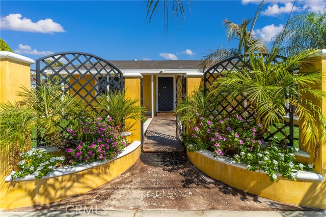 11118 De Garmo Avenue photo 4