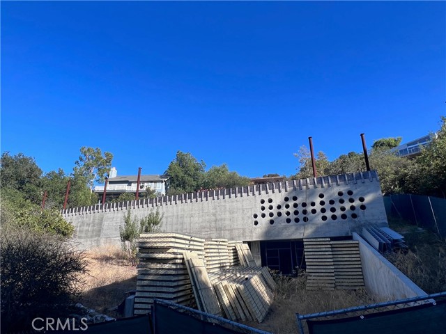 20240 Croydon Lane photo 8