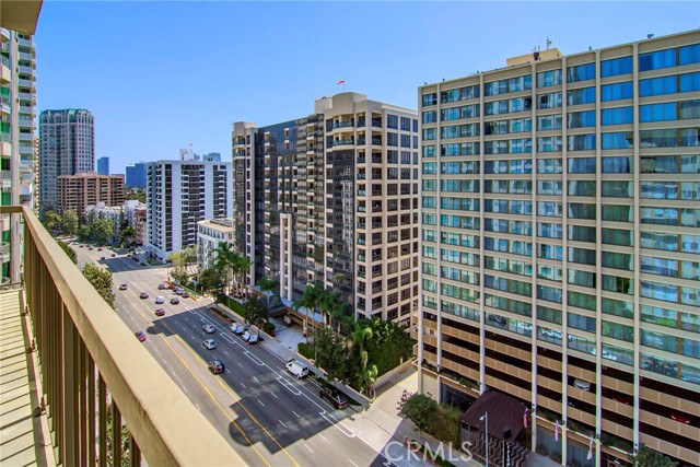 Image 2 for 10747 Wilshire Blvd #1302, Los Angeles, CA 90024