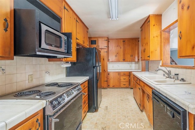 7250 Rubio Avenue photo 8