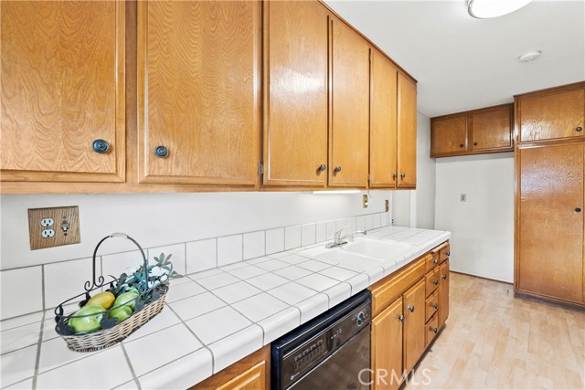 13210 De Foe Avenue photo 8
