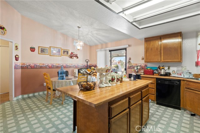 3532 E Avenue R10, Palmdale, CA, 93550 3532 E Avenue R10, Palmdale, CA, 93550