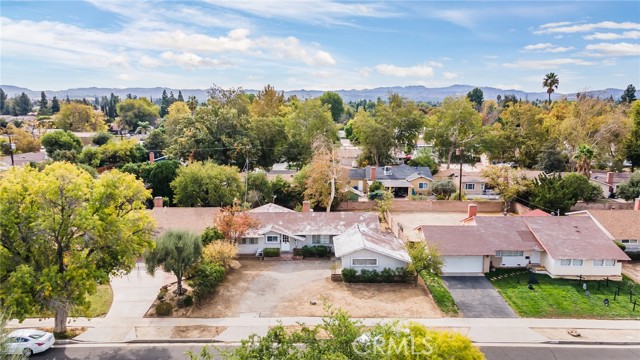 22128 Burton Street photo 3