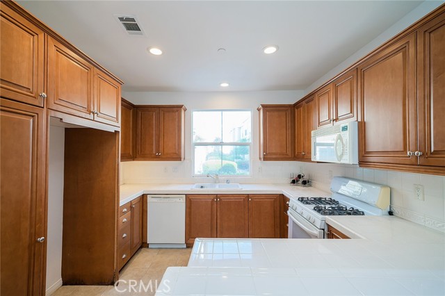1800 Pacific Coast, Redondo Beach, California 90277, 3 Bedrooms Bedrooms, ,3 BathroomsBathrooms,Residential,Sold,Pacific Coast,SR21182968