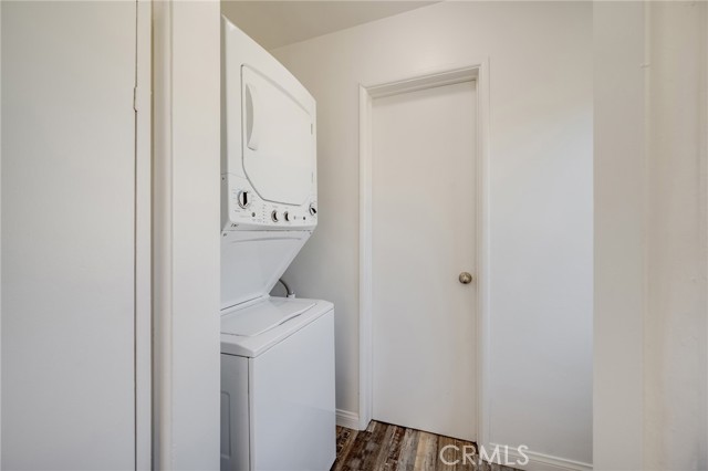 2423 Ruhland Avenue, Redondo Beach, California 90278, 2 Bedrooms Bedrooms, ,1 BathroomBathrooms,Residential,Sold,Ruhland,SR22041227