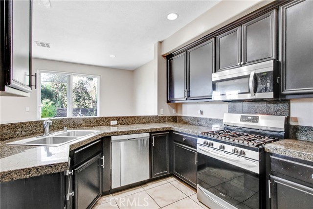 9449 Hendrix Lane photo 4