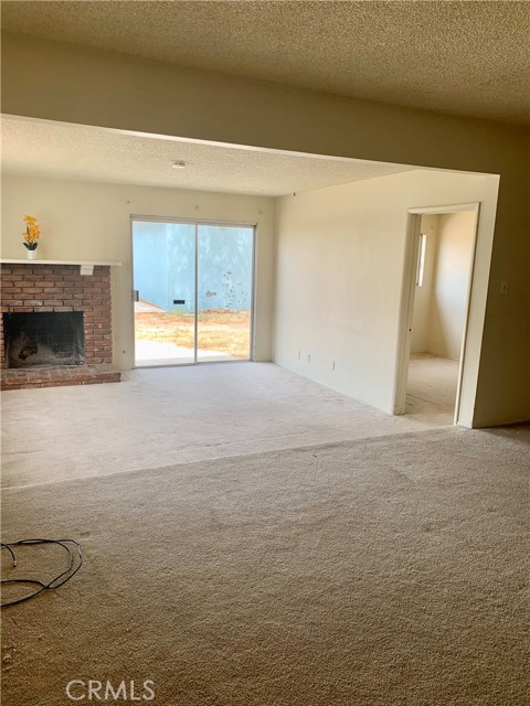 15825 Devonshire Street photo 4