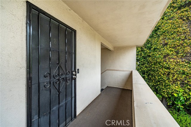 239 S Barrington Avenue F8, Brentwood, CA, 90049 239 S Barrington Avenue F8, Brentwood, CA, 90049