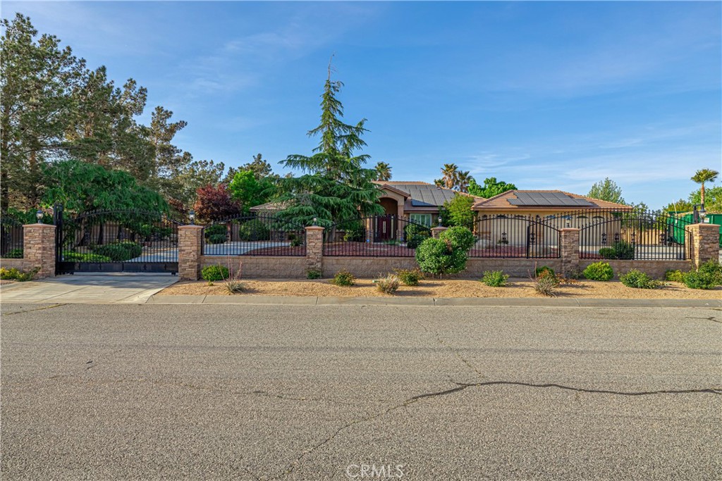 4023 Derby Circle, Lancaster, CA 93536
