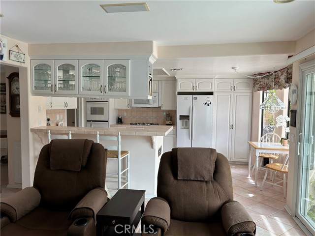 4850 Aliano Drive photo 6