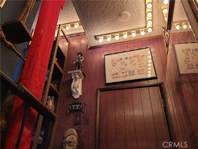 11615 Acama Street photo 3