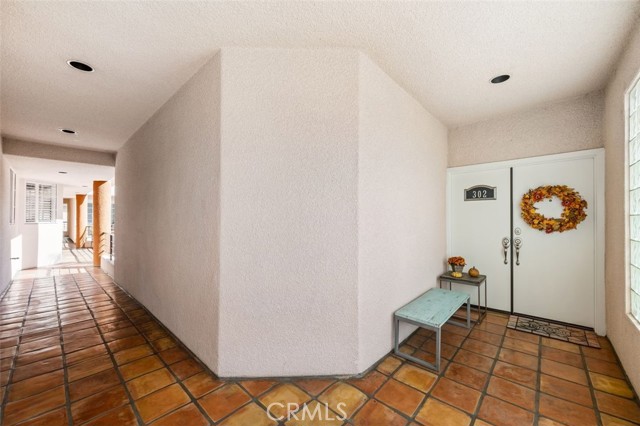 14570 Benefit Street, 302 photo 3