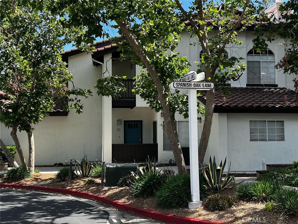 5473 Spanish Oak Lane B, Oak Park, CA 91377