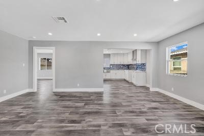 17116 Kingsbury Street photo 6