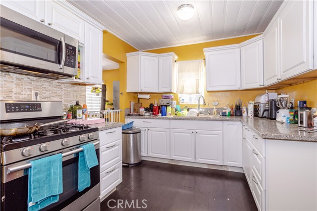11141 Lull Street photo 13