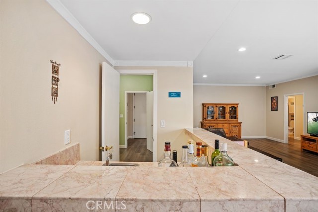 6240 Whitsett Avenue, 101 photo 5