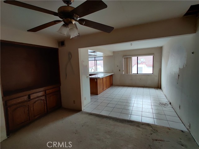 5727 Etiwanda Avenue, 3 photo 4