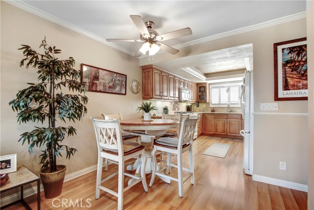 21821 Burbank Boulevard, 138 photo 7