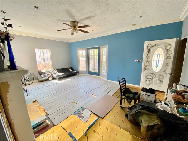 13332 Del Sur Street photo 7