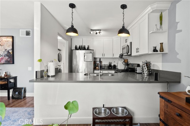 Remodeled Kitchen with Quartzite Countertops