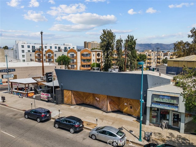 5066 Lankershim Boulevard photo 2