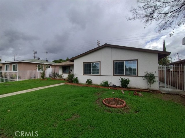 11466 Laurel Canyon Boulevard photo 3