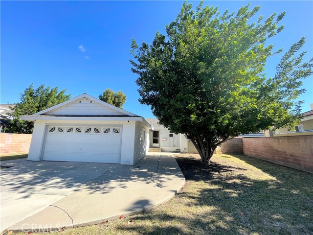6432 Penfield Avenue photo 1