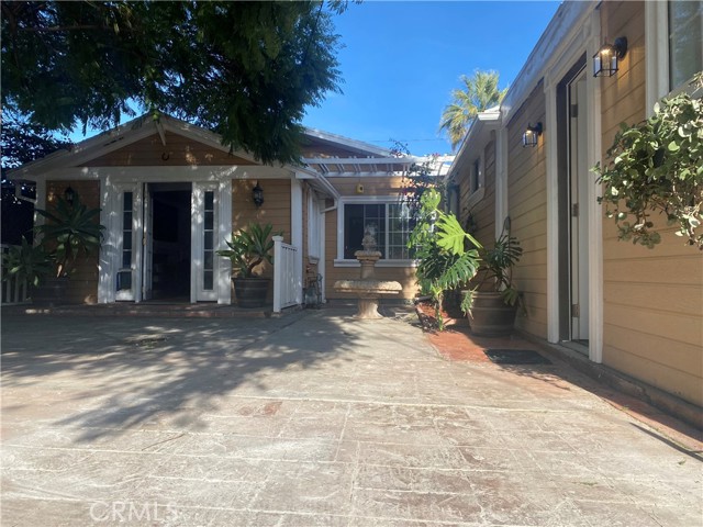 8750 Norris Avenue photo 1