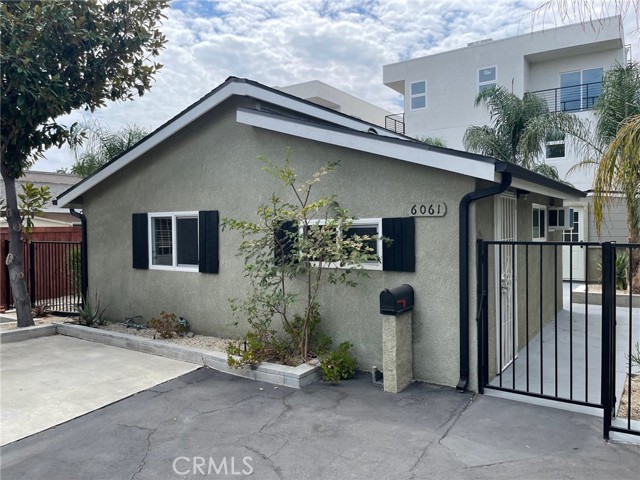 6059 Cleon Avenue photo 5