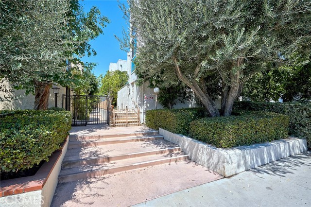 5319 Coldwater Canyon Avenue, F photo 1