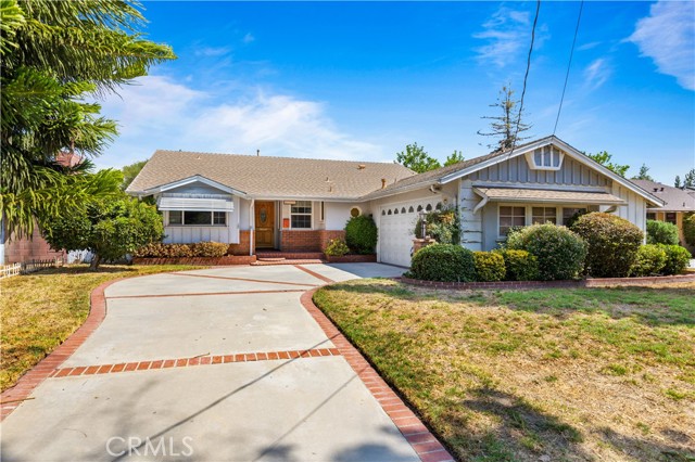 8956 Dempsey Avenue photo 1