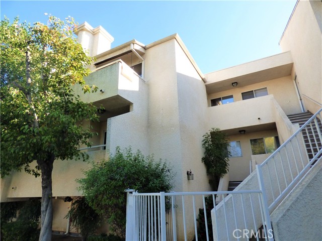 Detail Gallery Image 1 of 1 For 19400 Wyandotte St #32,  Reseda,  CA 91335 - 2 Beds | 2 Baths