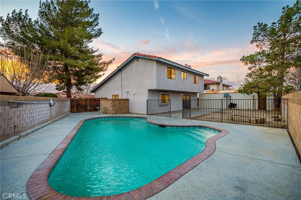 43916 Magnolia Drive, Palmdale, CA 93535