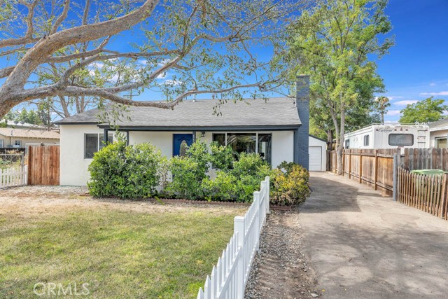 11422 Delano Street photo 5