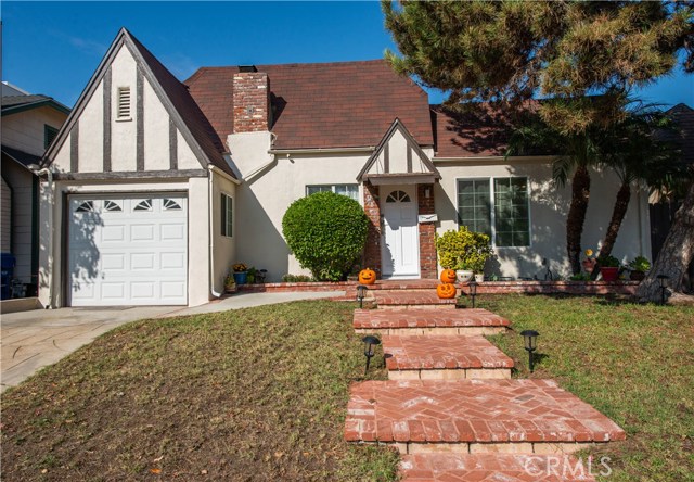 Photo of 10805 Sarah Street, Toluca Lake, CA 91602