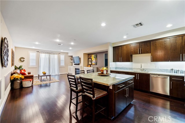 Photo of 10878 Bloomfield Street #203, Toluca Lake, CA 91602