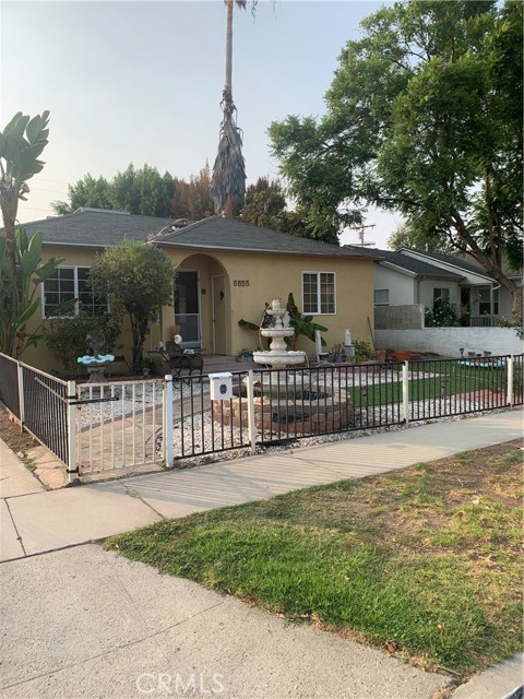 5855 Jamieson Avenue Encino, California Property features main house with three bedrooms and three bathrooms ,kitchen with granite counter tops, tile and laminated flooring throughout. Formal dining room ,office and a separate laundry room. Updated Master bedroom with updated bathroom. Large Guest house in the back yard with own bathroom and kitchenette , The Guest house is a separate unit and is included in the monthly lease price .Property Just minutes from the 101 fwy and Lake Balboa.