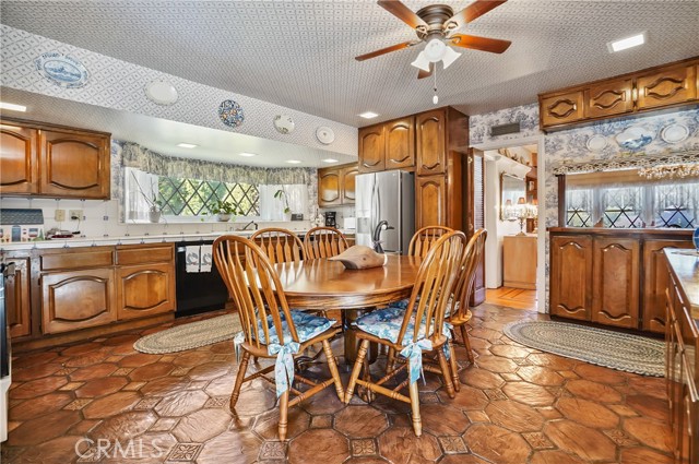 5102 Quakertown Avenue photo 8