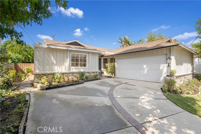 4857 Beeman Avenue photo 3