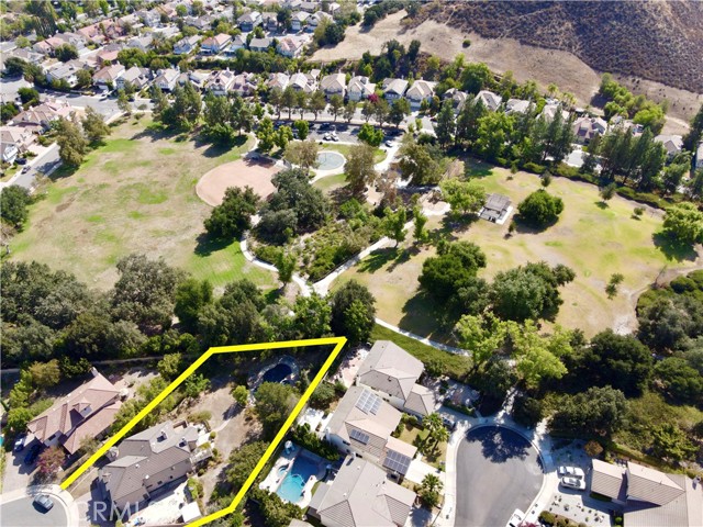 5500 Hartglen Place photo 4