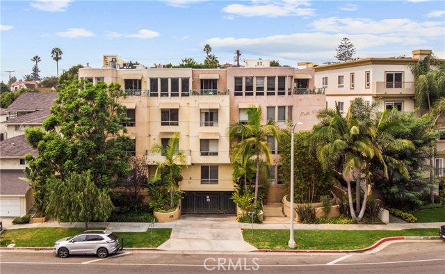 2111 S Beverly Glen Boulevard PH2 Los Angeles, California 2111 S Beverly Glen Boulevard PH2