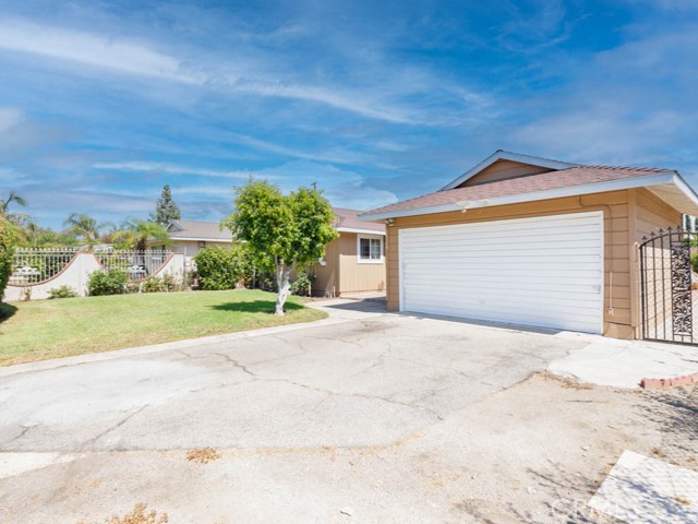 14168 Claretta Street photo 1