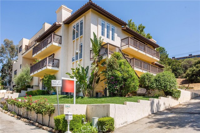 Photo of 23642 Clover Trail, Calabasas, CA 91302