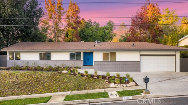 Detail Gallery Image 1 of 1 For 24117 Albers St, Woodland Hills,  CA 91367 - 4 Beds | 2 Baths