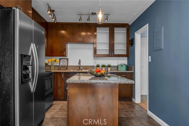 14335 Huston Street, 106 photo 7