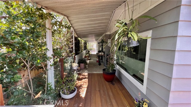 Detail Gallery Image 6 of 24 For 23777 Mulholland #171,  Calabasas,  CA 91302 - 2 Beds | 2/1 Baths