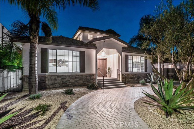 1352 Palms Boulevard Venice, California Entertainers Enclave located on one of the largest lots in this prime Venice neighborhood. Completely remodeled and meticulously finished with hotel-like designer touches. Featuring a newly renovated 3700 square foot main house with 5 bedrooms and 5 bathrooms and a fully permitted nearly 800 square foot 2 bedroom ADU with it's own kitchen and laundry. The interior is impeccably designed with hardwood floors throughout, 2 living areas, 2 dining areas, and gorgeous chef's kitchen top tier finishes and appliances. Each bedroom is generously sized with many en suites. Every bathroom has been meticulously designed and renovated, each showing off their own style and character. The backyard is the utmost in outdoor entertainment experiences, completely private, and fully utilizes the massive 1/4 acre lot featuring a new pool and spa, outdoor kitchen grill area with a seat concrete bar countertop, firepit, and multiple outdoor lounge areas. Other features include a grand circular driveway, 2 car garage, and an extra-long side driveway to accommodate many vehicles. Excellent owner/user or investment opportunity. Located just minutes from Venice Beach and Abbot Kinney MarketPlace.